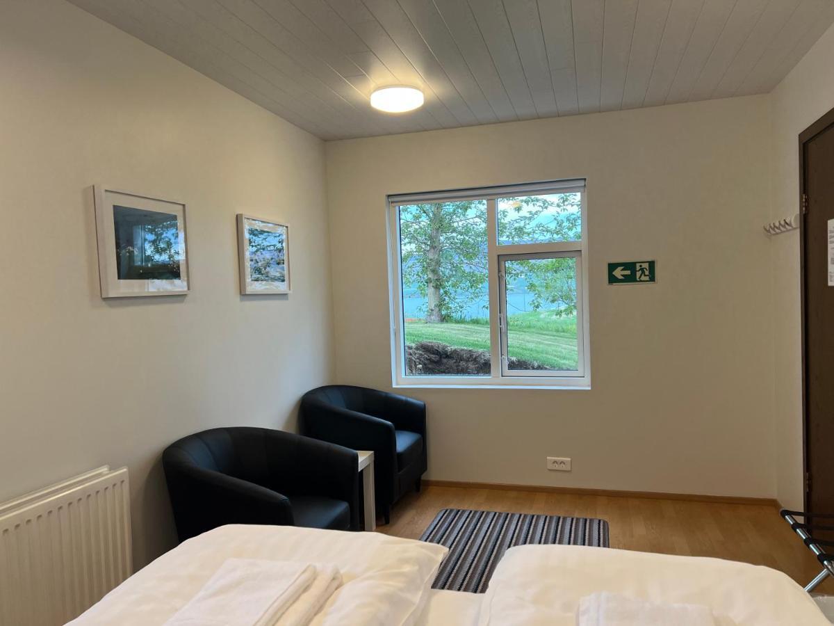 Glaesibaer 2 And Horsefarm Farm stay Akureyri