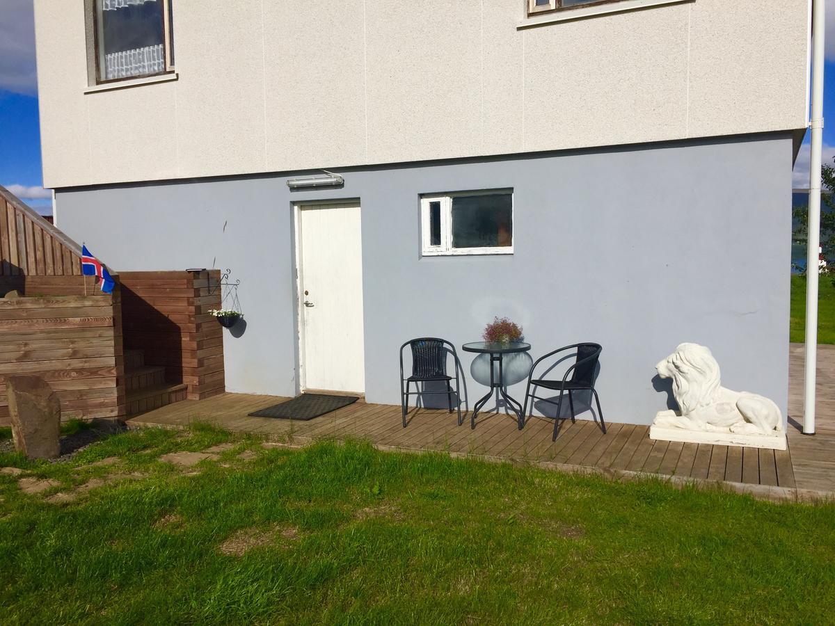 Glaesibaer 2 And Horsefarm Farm stay Akureyri